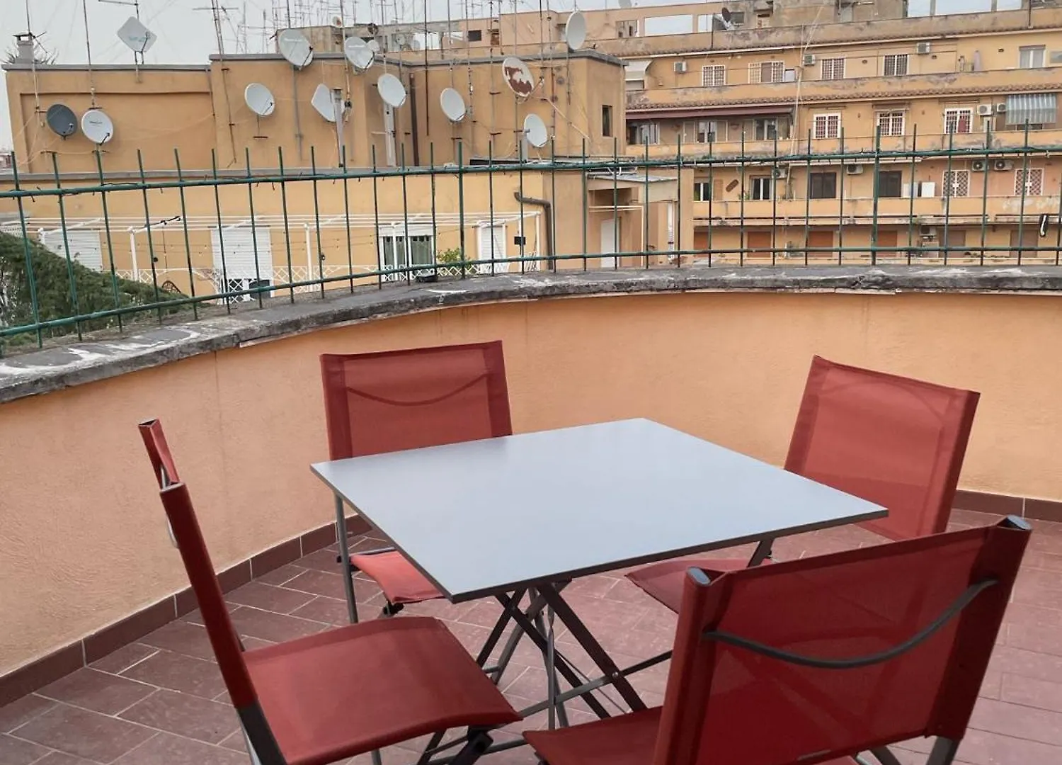 Apartment L'Attichetto Casa Vacanze Rome